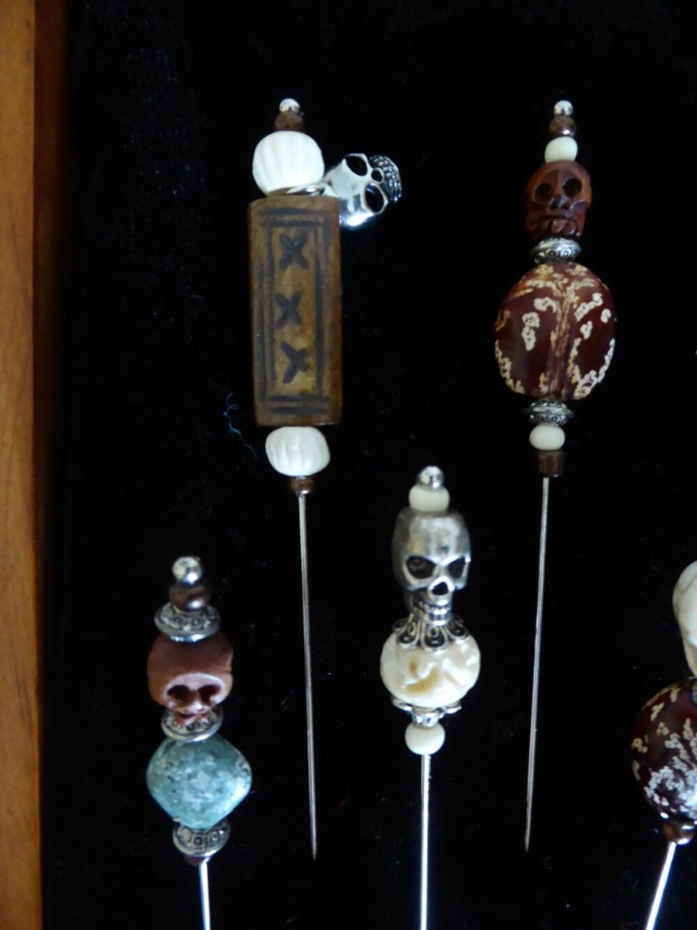 NEW VOODOO DOLL PIN DISPLAY BOX HANDCRAFTED PROP ODDITY CURIOSITIES - Picture 5 of 16